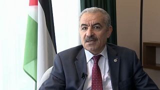 لقاءٌ خاص -  رئيس الحكومة الفلسطينية: معسكر السلام في إسرائيل قد انهار تماماً