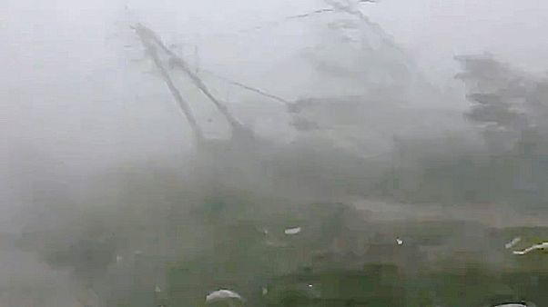 Les vents violents du cyclone Fani Les vents violents du cyclone Fani