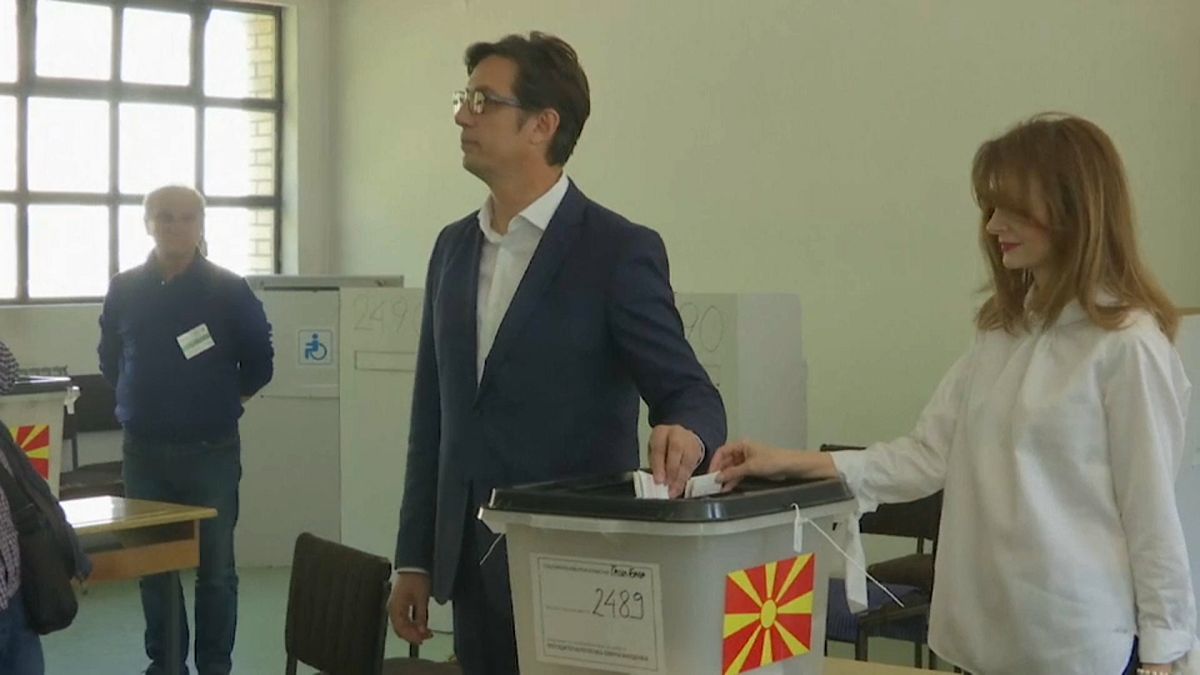 Δεύτερος γύρος προεδρικών εκλογών στη Β. Μακεδονία
