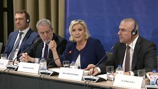 Le Pen reúne-se com partidos nacionalistas na Bulgária