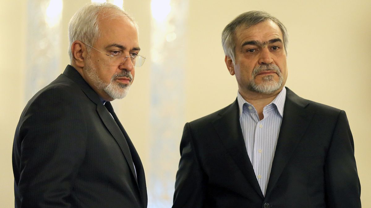 Hüseyin Feridun (sağ) İran Dışişleri Bakanı Zarif ile 