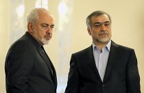Hüseyin Feridun (sağ) İran Dışişleri Bakanı Zarif ile