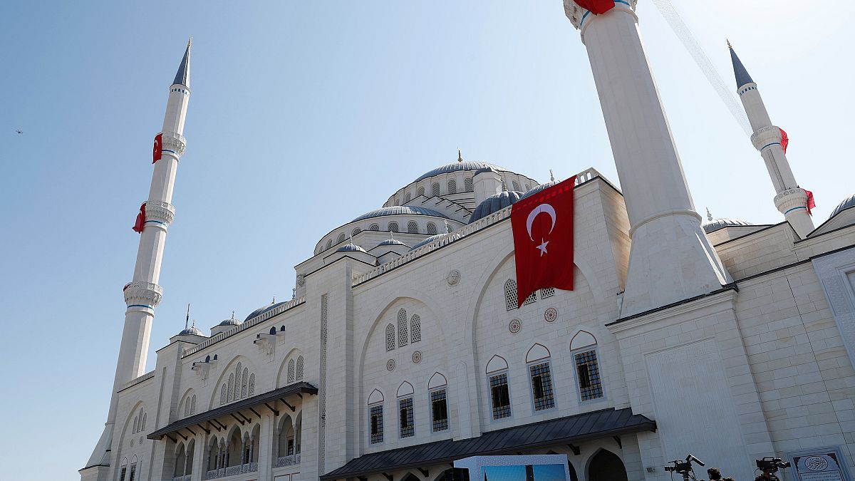 Camlica in Istanbul: Erdogan officially opens Turkey's largest mosque