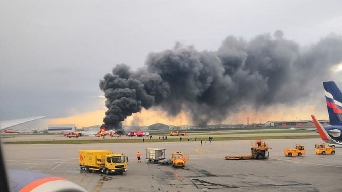 Авария в аэропорту Шереметьево: жёсткая посадка "Суперджета"