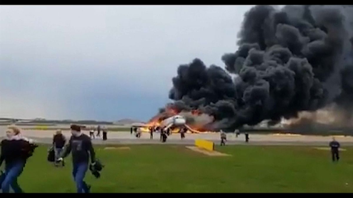 Russia's Sukhoi passenger plane makes emergency landing, May 5, 2019
