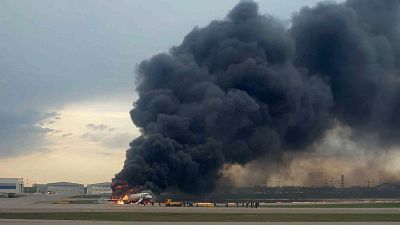 Φλεγόμενο αεροπλάνο στη Μόσχα: Μόνο 37 επέζησαν