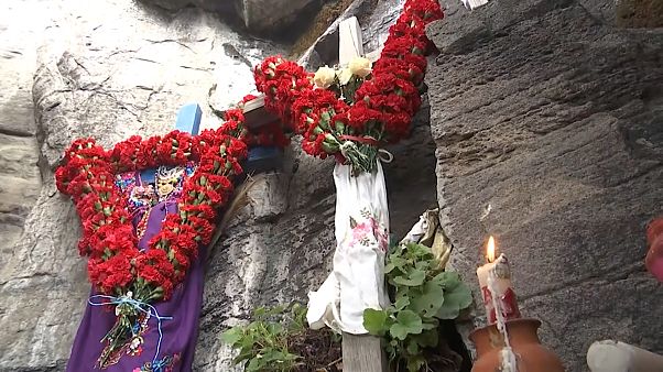 Ofrendas para el volcán mexicano Iztaccíhua Ofrendas para el volcán mexicano Iztaccíhua