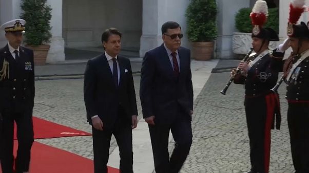 Európai szövetségeseket keres a líbiai kormányfő Európai szövetségeseket keres a líbiai kormányfő