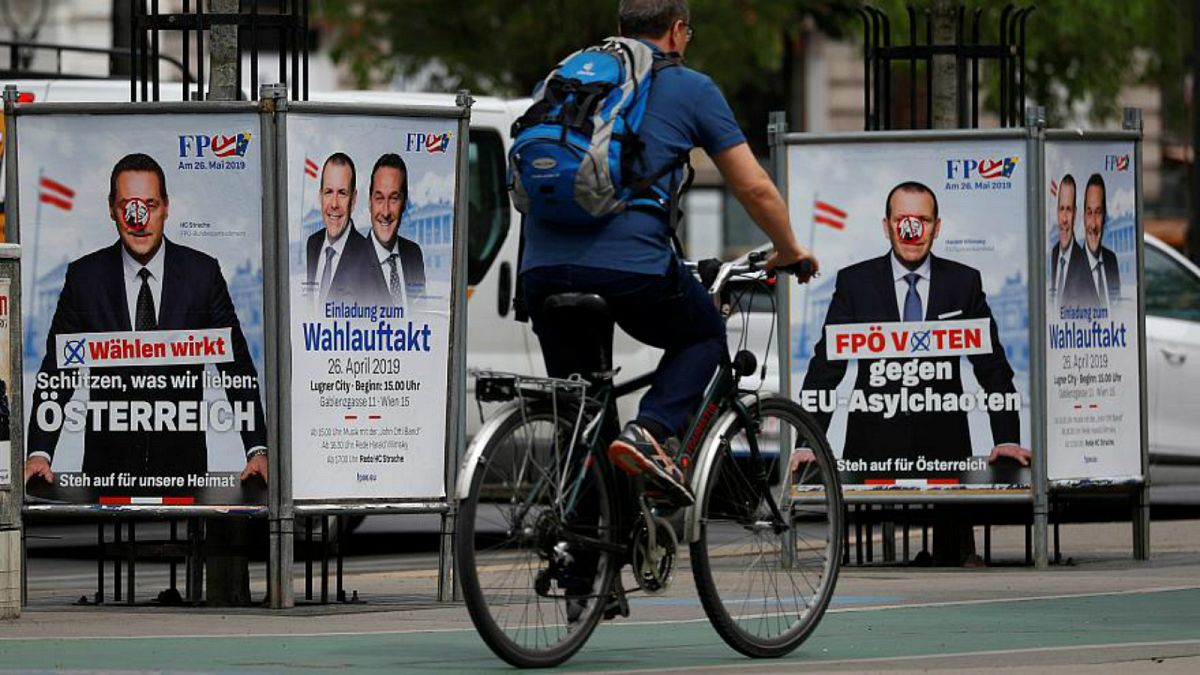 النمسا: استقالة مسؤول في حزب الحرية اليميني بعد تداوله مواد تشكك بالهولوكوست 