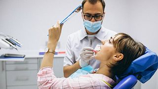 دراسة: عملية حفر وحشو الأسنان ليس ضرورية للكثير من الحالات