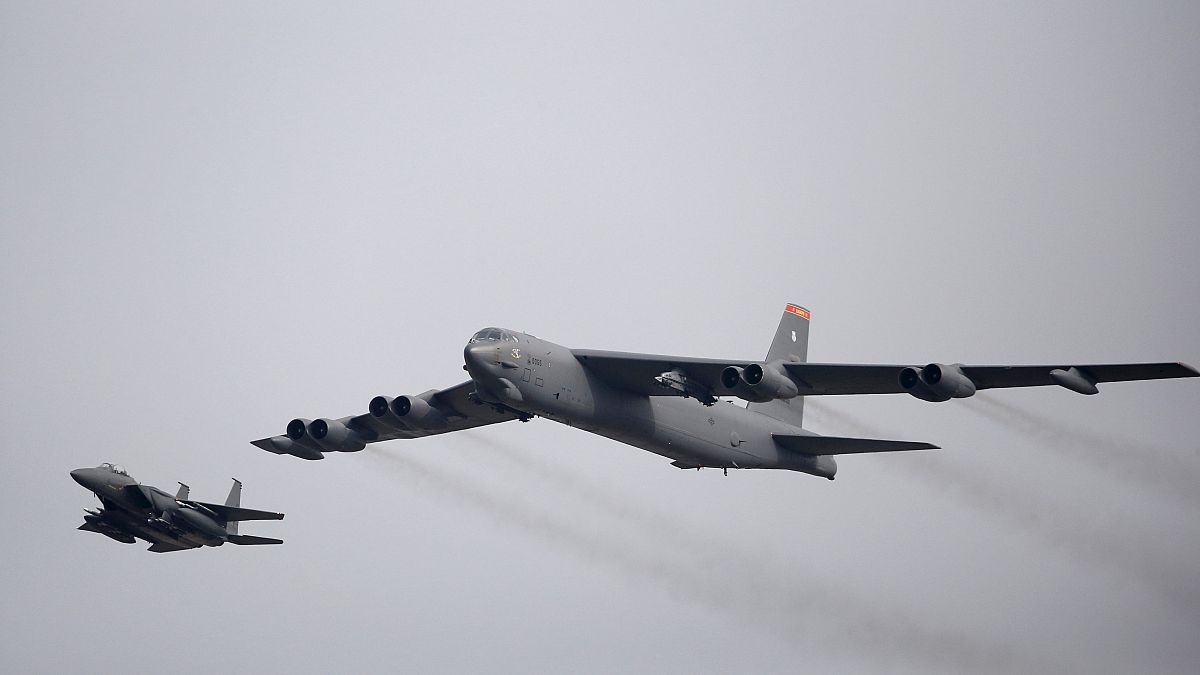 ABD, tehdit olarak gördüğü İran’a karşı bölgeye B-52 bombardıman uçakları gönderecek