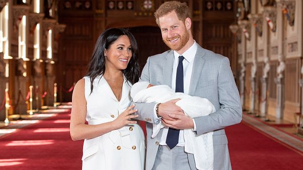 İngiltere Prensi Harry ve Düşes Meghan bebeklerine "Archie" ismini verdi İngiltere Prensi Harry ve Düşes Meghan bebeklerine "Archie" ismini verdi