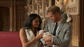 Britische Royals verraten den Namen von "Baby Sussex"