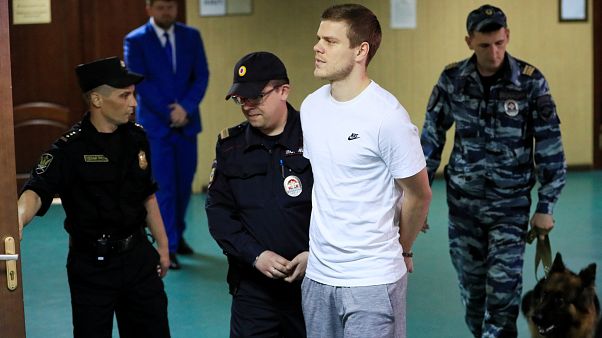 Καταδικάστηκαν διάσημοι Ρώσοι ποδοσφαιριστές για χουλιγκανισμό Καταδικάστηκαν διάσημοι Ρώσοι ποδοσφαιριστές για χουλιγκανισμό