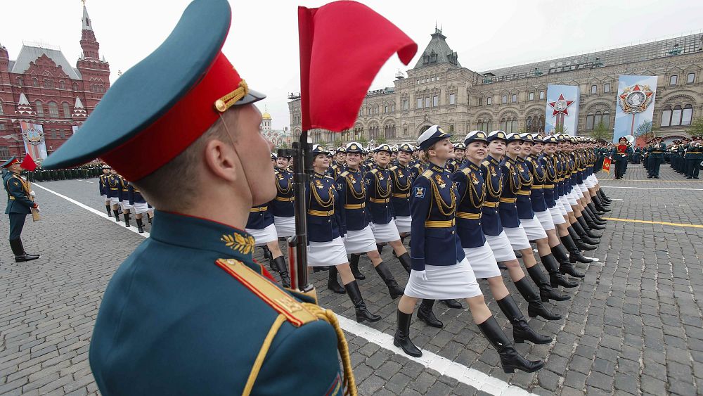 VIDEO : Russia shows off military might at Victory Day parade | Euronews