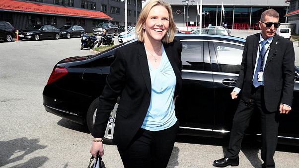 "Que fumen, beban y coman carne roja", dice la nueva ministra de Salud de Noruega "Que fumen, beban y coman carne roja", dice la nueva ministra de Salud de Noruega