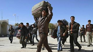 واکنش کابل به سخنان عراقچی: رفتار ایران با مهاجران افغانستان مسئولانه باشد