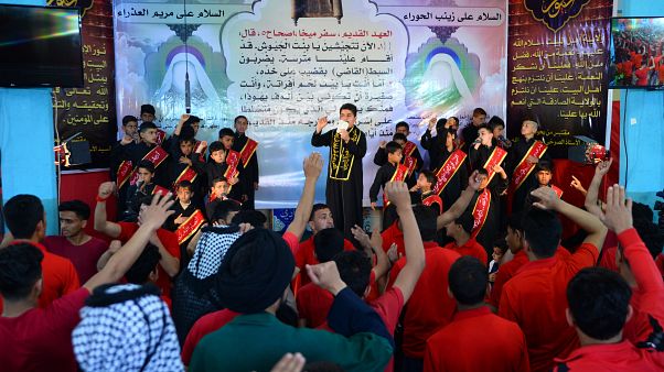 Irak’taki Şii gençler arasında 'İslami rap' müziğe olan ilgili artıyor Irak’taki Şii gençler arasında 'İslami rap' müziğe olan ilgili artıyor