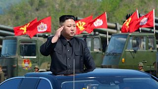 الزعيم الكوري يأمر بتعزيز القوة الضاربة للجيش