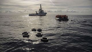 Akdeniz açıklarında sığınmacı teknesi battı: En az 50 kişi hayatını kaybetti