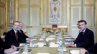 A közösségi média szabályozásáról tárgyalt Macron és Zuckerberg