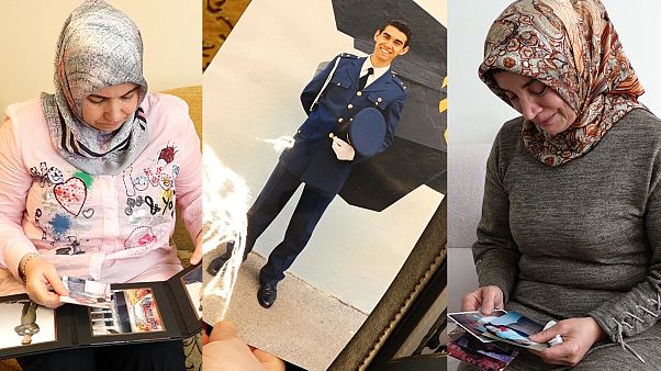 Müebbet alan askeri öğrencilerin anneleri anlatıyor: Yetiştiren de, ceza veren de devlet Müebbet alan askeri öğrencilerin anneleri anlatıyor: Yetiştiren de, ceza veren de devlet