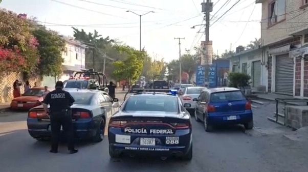 العثور على 35 جثة مدفونة قرب مدينة وادي الحجارة المكسيكية العثور على 35 جثة مدفونة قرب مدينة وادي الحجارة المكسيكية