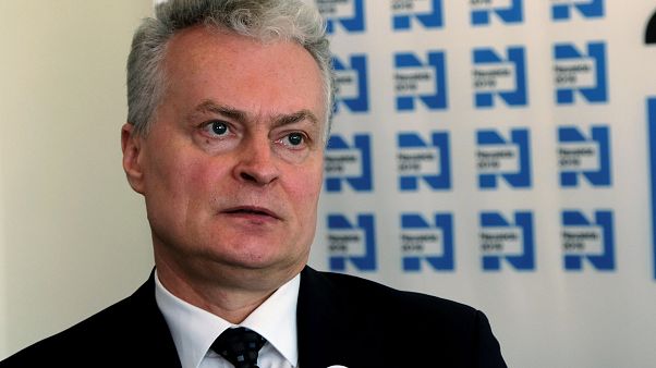 Литва: новым президентом может стать экономист Литва: новым президентом может стать экономист