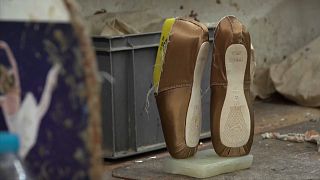 شاهد: أحذية خاصة بذوي البشرة السوداء تحدث ثورة في عالم الباليه