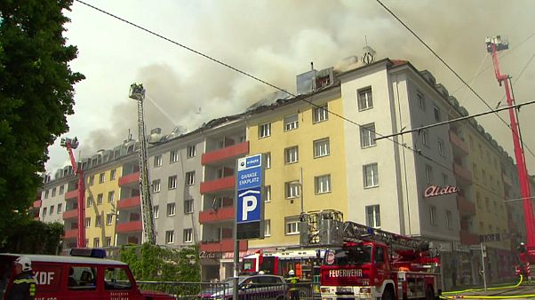 Das brennende Reihenhaus in Wien-Simmering Das brennende Reihenhaus in Wien-Simmering
