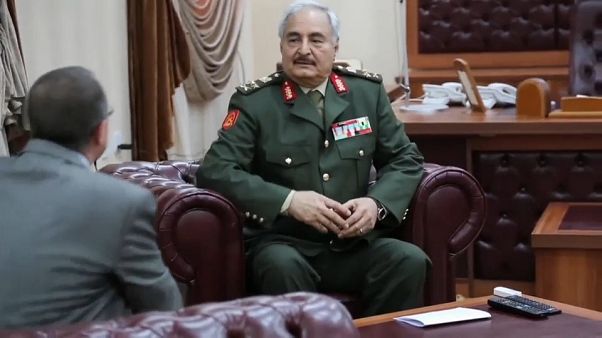 Libia: Haftar muove le sue truppe verso Sirte Libia: Haftar muove le sue truppe verso Sirte