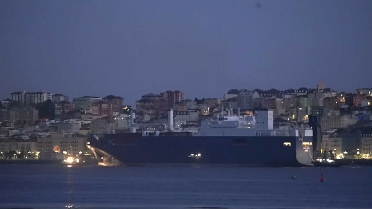 Le cargo saoudien, empêché d'atteindre Le Havre, attend dans le port de Santander