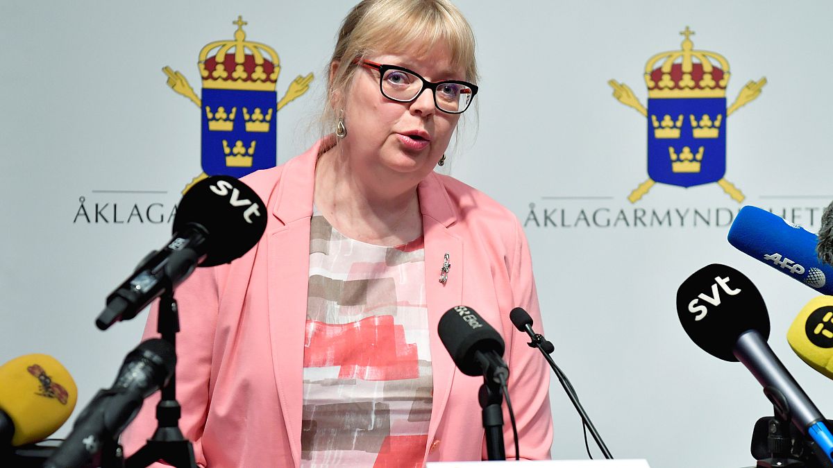 Швеция вновь открыла дело Ассанжа
