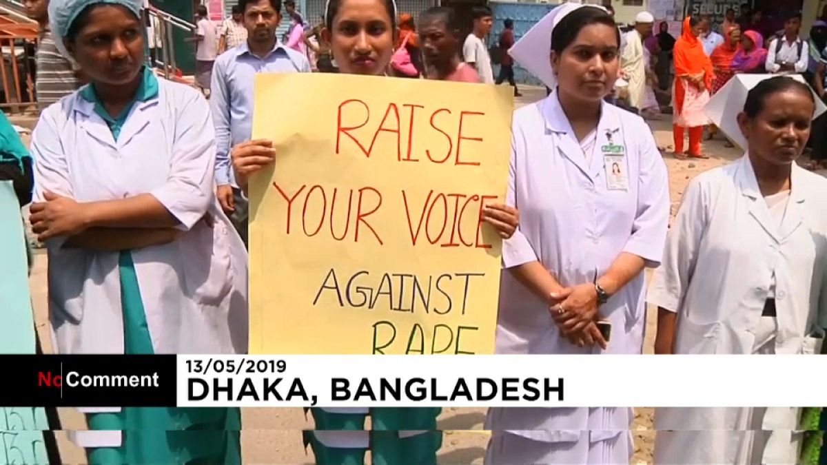 Manifestation après le meurtre d'une infirmière au Bangladesh 