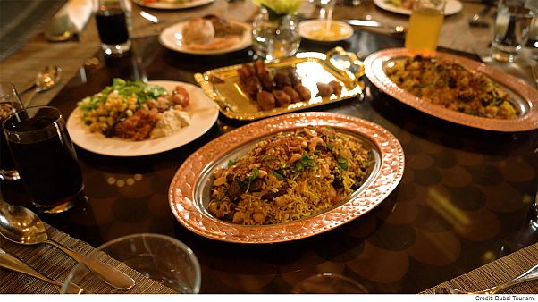 Lo chef Musabbeh: un Iftar emiratino per spezzare il digiuno del Ramadan Lo chef Musabbeh: un Iftar emiratino per spezzare il digiuno del Ramadan