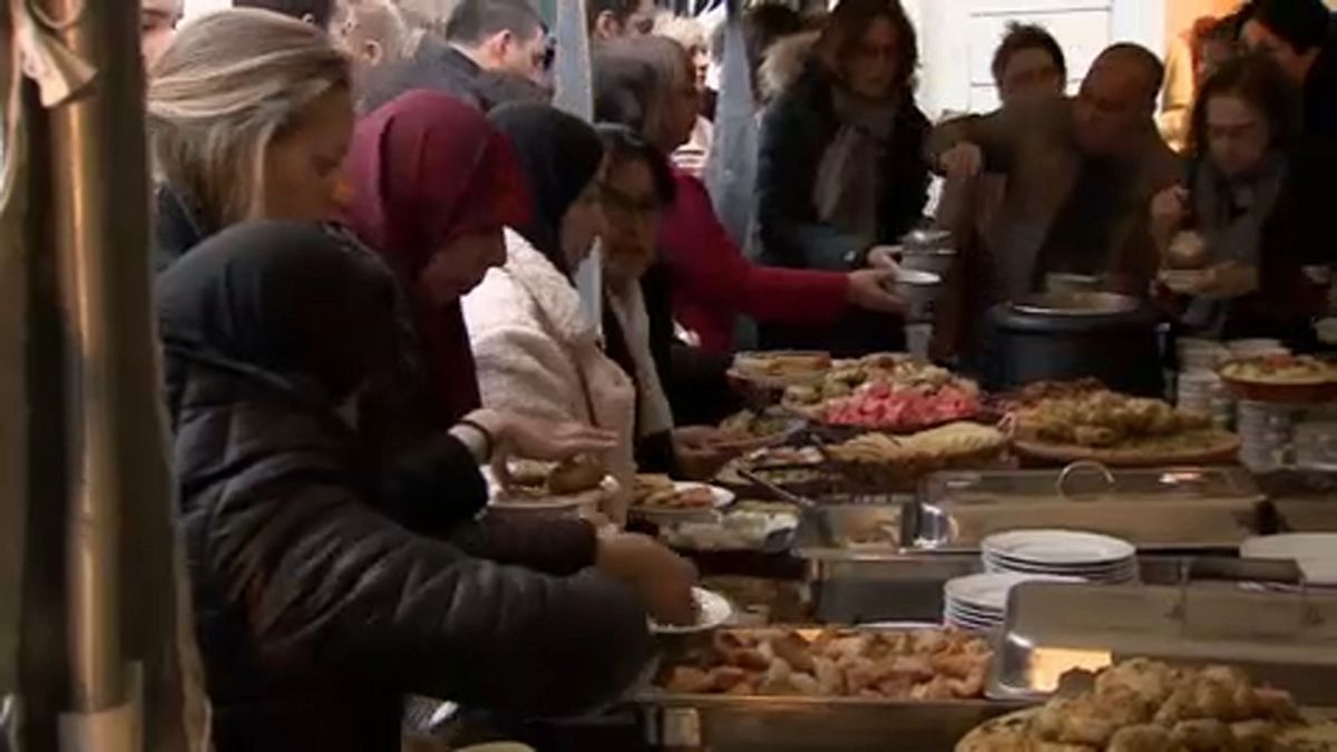 بروكسل: المتحف اليهودي يقيم مائدة إفطار رمضاني للجالية المسلمة ببلجيكا