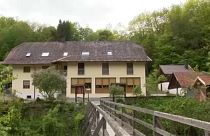 Расстреляны из арбалета