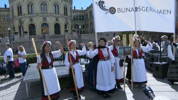 Ungewöhnlicher Frauenprotest in Norwegen Ungewöhnlicher Frauenprotest in Norwegen