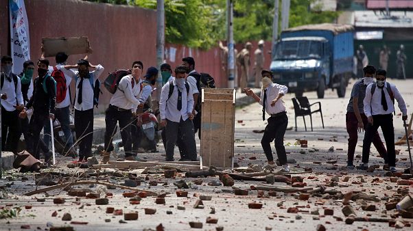 Keşmir'de protestolar Keşmir'de protestolar