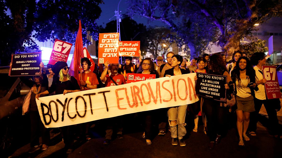 محتجون مناصرون للفلسطينيين يطالبون بمقاطعة مسابقة يوروفيجن في إسرائيل