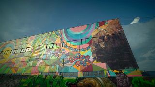 Farbenfrohe Straßenkunst in Minsk
