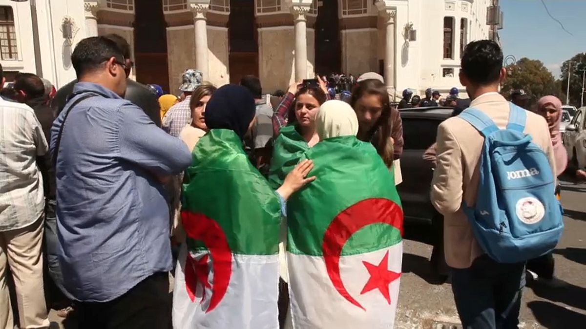 Algerien: "Keine Wahl innerhalb des alten Recyclingsystems"