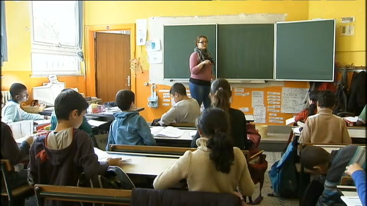 Parlament in Österreich beschließt Kopftuchverbot an Grundschulen 