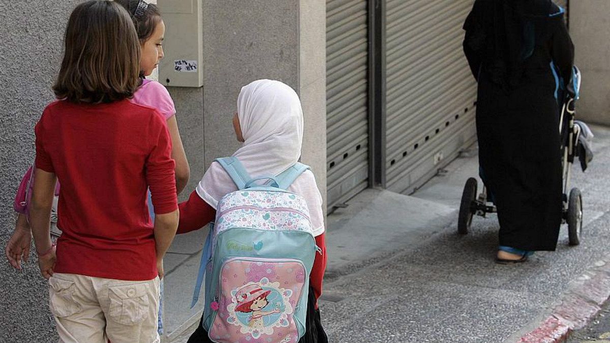 النمسا تمنع الحجاب في المدارس الابتدائية