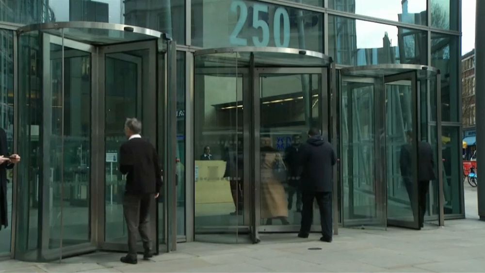 L'UE sanctionne des banques pour entente sur le marché des devises