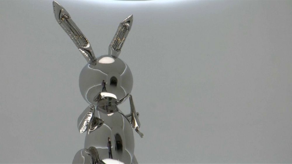 Featured image of post Jeff Koons Sculpture Rabbit : How can it be so valuable, who would buy it, and for how much?