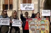 Családok kilakoltatása: mehet tovább