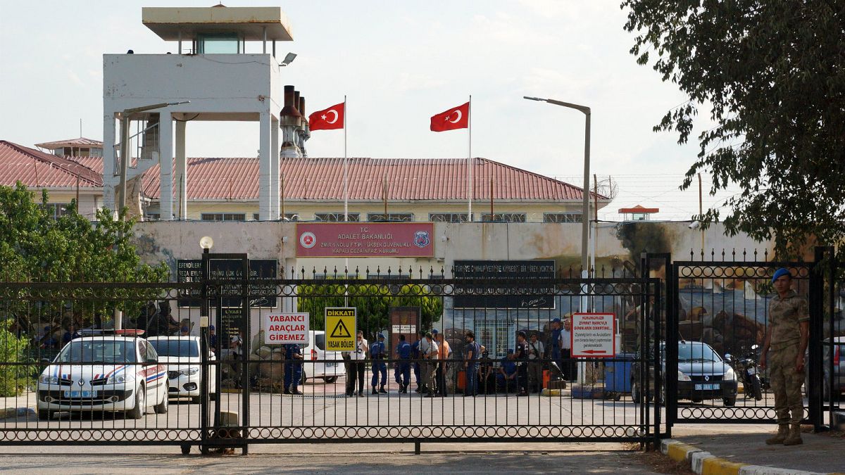 AB Türk cezaevlerindeki radikalleşme riskiyle mücadele edecek 