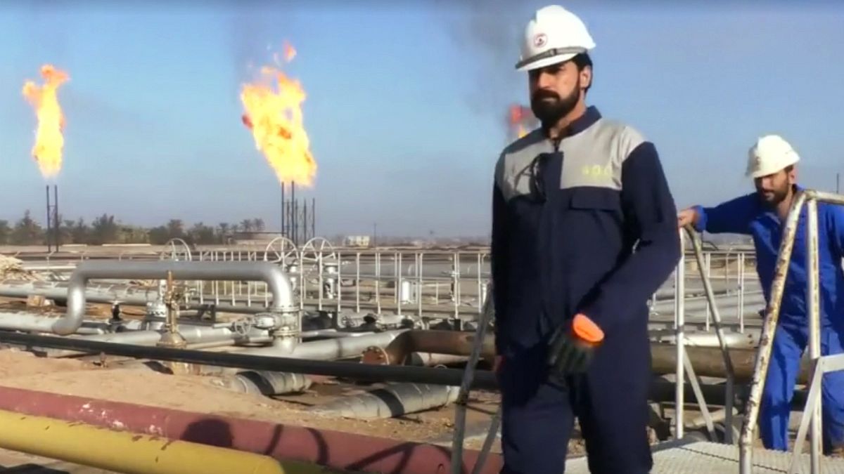 خروج مهندسان خارجی شرکت نفت و گاز اکسون‌موبیل از میدان نفتی بصره عراق