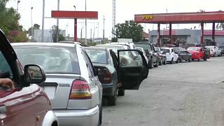 Rabbia in Venezuela per il carburante che non c'è
